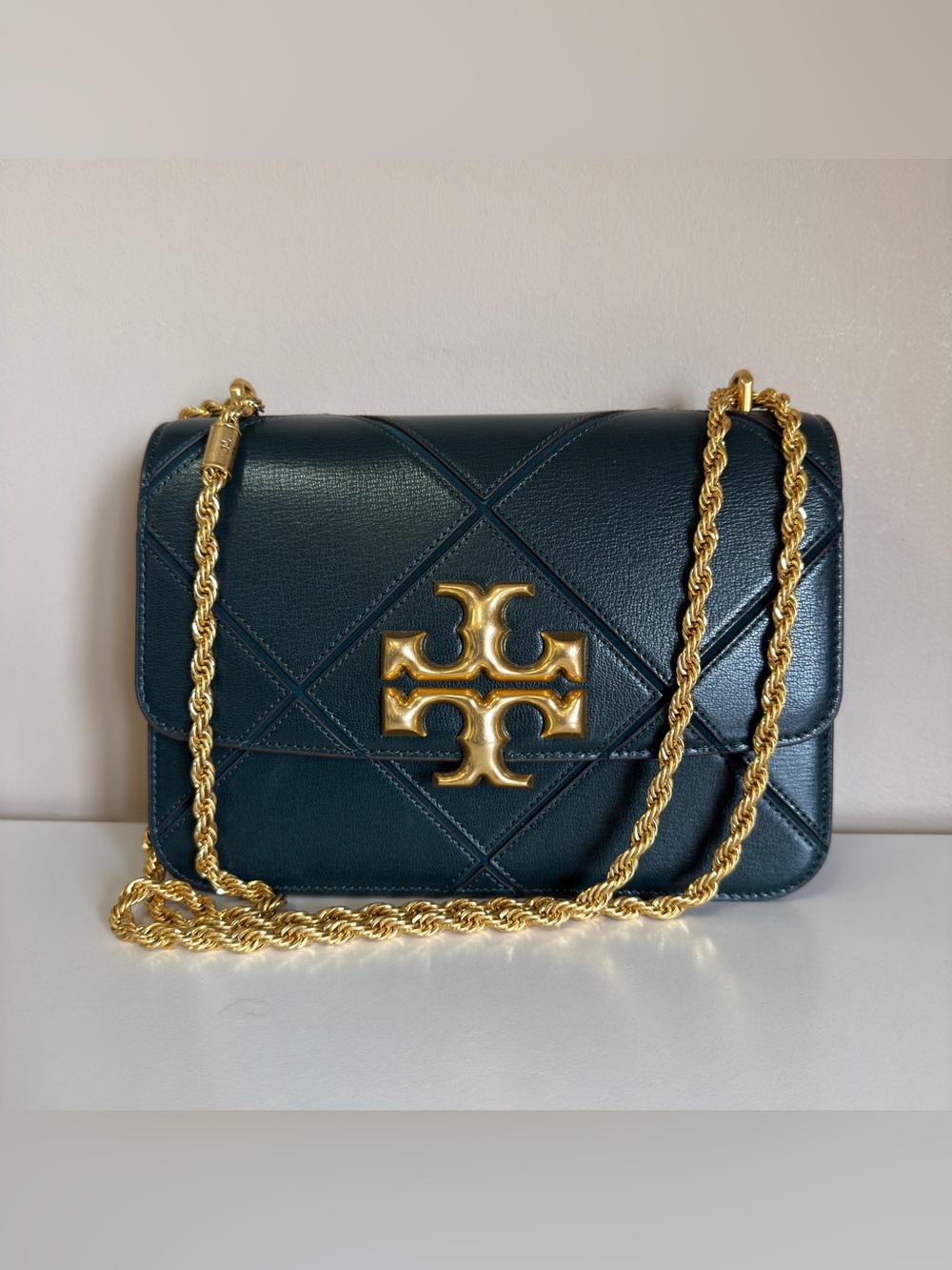 Tory Burch Fleming Leather Shoulder Bag in Dark Green - Picture 12 of 14